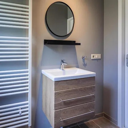 Holiday home Detached Holiday Home In Nijmegen With Sauna *